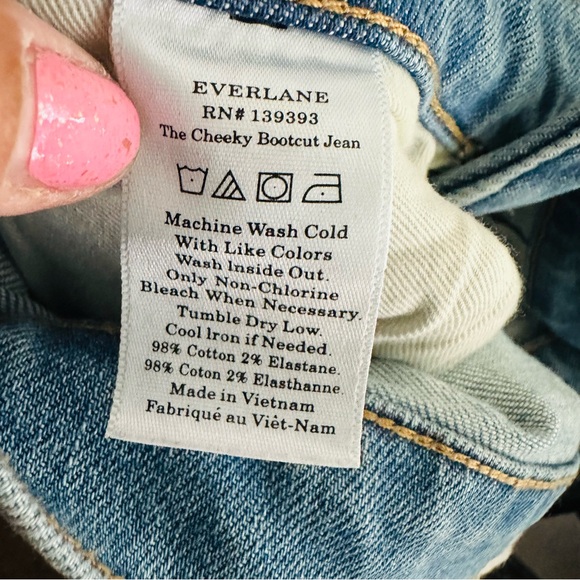 Everlane Cheeky Bootcut Cropped Jean in sunbleached blue size 27 - Picture 9 of 9